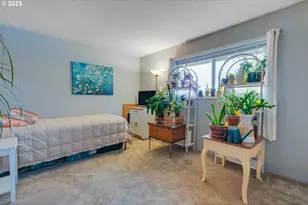 553 N Hayden Bay Dr, Portland, OR 97217 - Photo 27