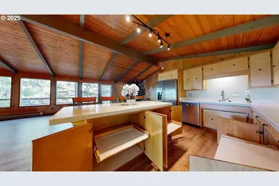 16945 Pacific View Dr, Brookings, OR 97415 - Photo 13