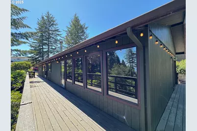 16945 Pacific View Dr, Brookings, OR 97415 - Photo 5