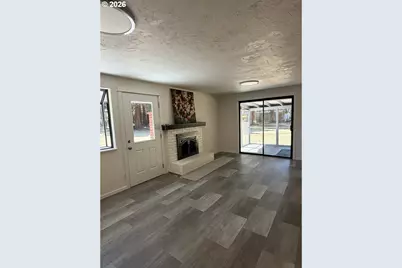 28016 Green Oaks Dr, Eugene, OR 97402 - Photo 9