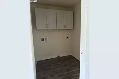 766 Hoffman St, Woodland, WA 98674 - Photo 5