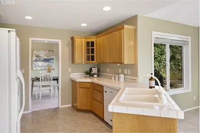 13172 Gaffney Ln, Oregon City, OR 97045 - Photo 19