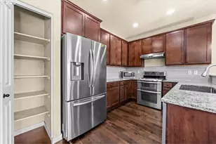 30276 NW Stewart Ln, North Plains, OR 97133 - Photo 9