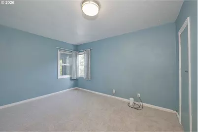 9009 N Bristol Ave, Portland, OR 97203 - Photo 15