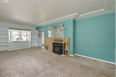 9009 N Bristol Ave, Portland, OR 97203 - Photo 13