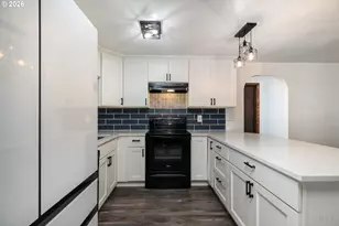 725 SW Holly St, Clatskanie, OR 97016 - Photo 5