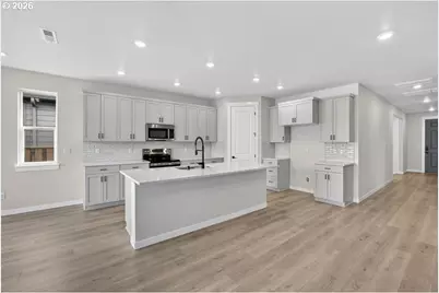 1024 SE 31st St, Battle Ground, WA 98604 - Photo 5