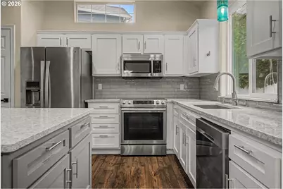 20677 Noble Ln, West Linn, OR 97068 - Photo 9