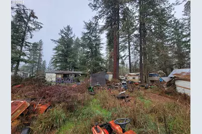 25748 Wiggins Ln, Veneta, OR 97487 - Photo 5