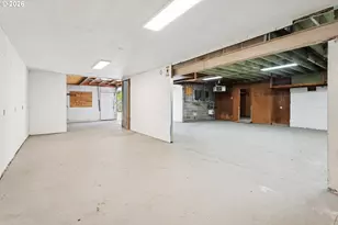 12625 SE Sherman St, Portland, OR 97233 - Photo 39