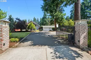 12625 SE Sherman St, Portland, OR 97233 - Photo 45