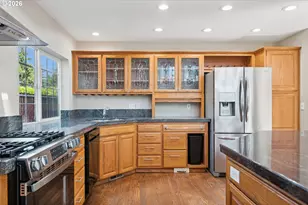 12625 SE Sherman St, Portland, OR 97233 - Photo 5