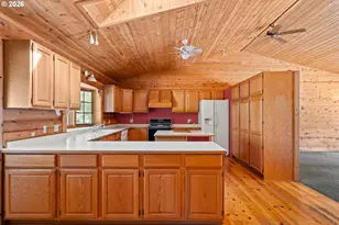 453 Glendon Rd, Kerby, OR 97531 - Photo 7