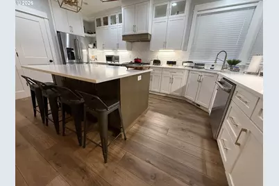 15397 SE Pioneer Dr, Clackamas, OR 97015 - Photo 9