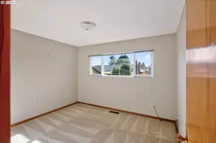15645 SW Queen Victoria Pl, King City, OR 97224 - Photo 21