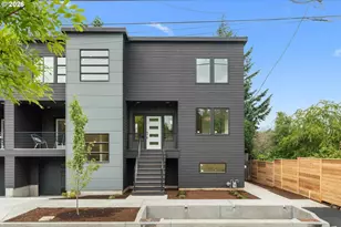 3791 NE Roselawn St, Portland, OR 97211 - Photo 3