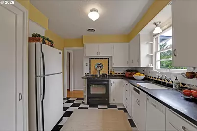 2845 NE Dunckley St, Portland, OR 97212 - Photo 17