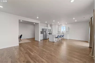 2390 Halter Dr, Woodburn, OR 97071 - Photo 7