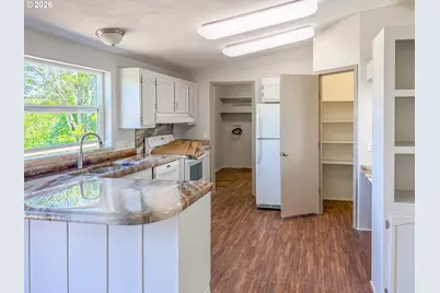 1897 Cochrane Ln, Dallas, OR 97338 - Photo 21