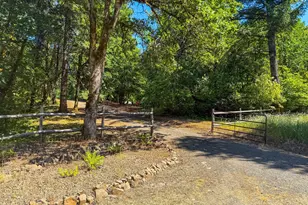 1897 Cochrane Ln, Dallas, OR 97338 - Photo 31