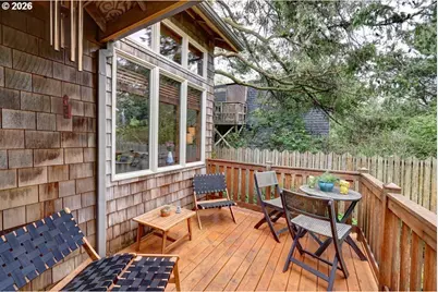 615 N Larch St, Cannon Beach, OR 97110 - Photo 15