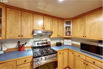 615 N Larch St, Cannon Beach, OR 97110 - Photo 9