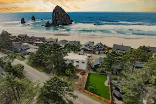 615 N Larch St, Cannon Beach, OR 97110 - Photo 39