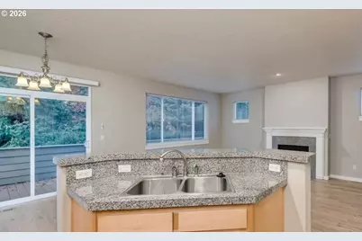 30502 SW Ruth St, Wilsonville, OR 97070 - Photo 9