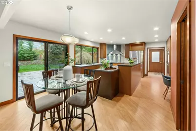 4445 NW Malhuer Ave, Portland, OR 97229 - Photo 11