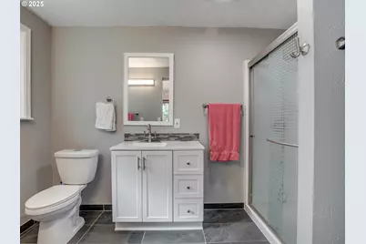 19600 S South End Rd, Oregon City, OR 97045 - Photo 21