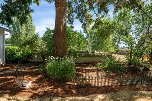 19600 S South End Rd, Oregon City, OR 97045 - Photo 39