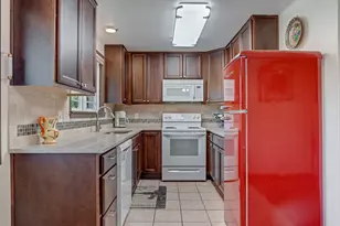 19600 S South End Rd, Oregon City, OR 97045 - Photo 15