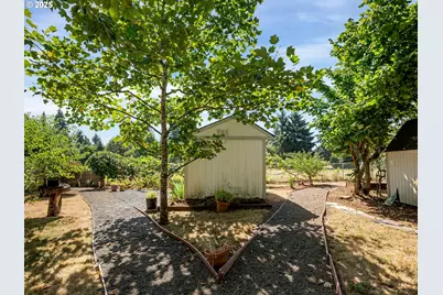 19600 S South End Rd, Oregon City, OR 97045 - Photo 37