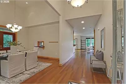 9020 SW 25th Ave, Portland, OR 97219 - Photo 3