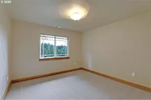 9020 SW 25th Ave, Portland, OR 97219 - Photo 27