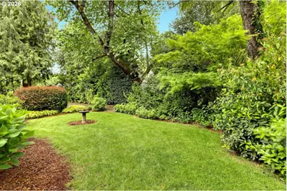 9020 SW 25th Ave, Portland, OR 97219 - Photo 35