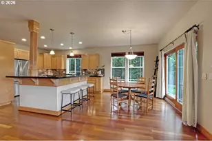 9020 SW 25th Ave, Portland, OR 97219 - Photo 9