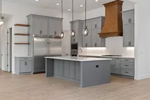 15012 NW 13th Ave, Vancouver, WA 98685 - Photo 5