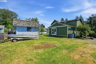 1313 NW Couch St, Camas, WA 98607 - Photo 35