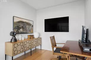 2351 NW Westover Rd, Portland, OR 97210 - Photo 9