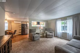 640 Village Pines Dr, Coos Bay, OR 97420 - Photo 5