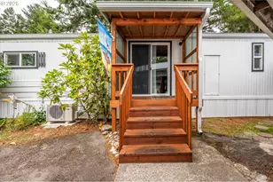 640 Village Pines Dr, Coos Bay, OR 97420 - Photo 27