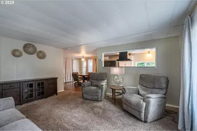 640 Village Pines Dr, Coos Bay, OR 97420 - Photo 7