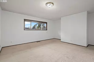 620 NW Queens Ct, Hillsboro, OR 97124 - Photo 25