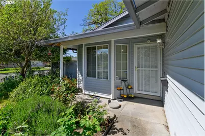 9707 SE Reedway St, Portland, OR 97266 - Photo 5