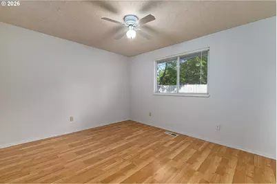 9707 SE Reedway St, Portland, OR 97266 - Photo 17
