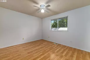 9707 SE Reedway St, Portland, OR 97266 - Photo 17