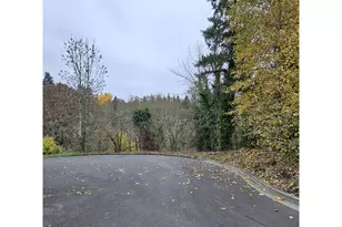706 Elizabeth Ct, Dayton, OR 97114 - Photo 1