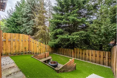 165 NE 75th Ave, Hillsboro, OR 97124 - Photo 17