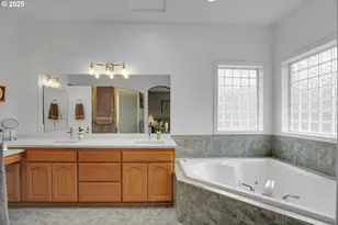 620 Barbary Ct, Gladstone, OR 97027 - Photo 21